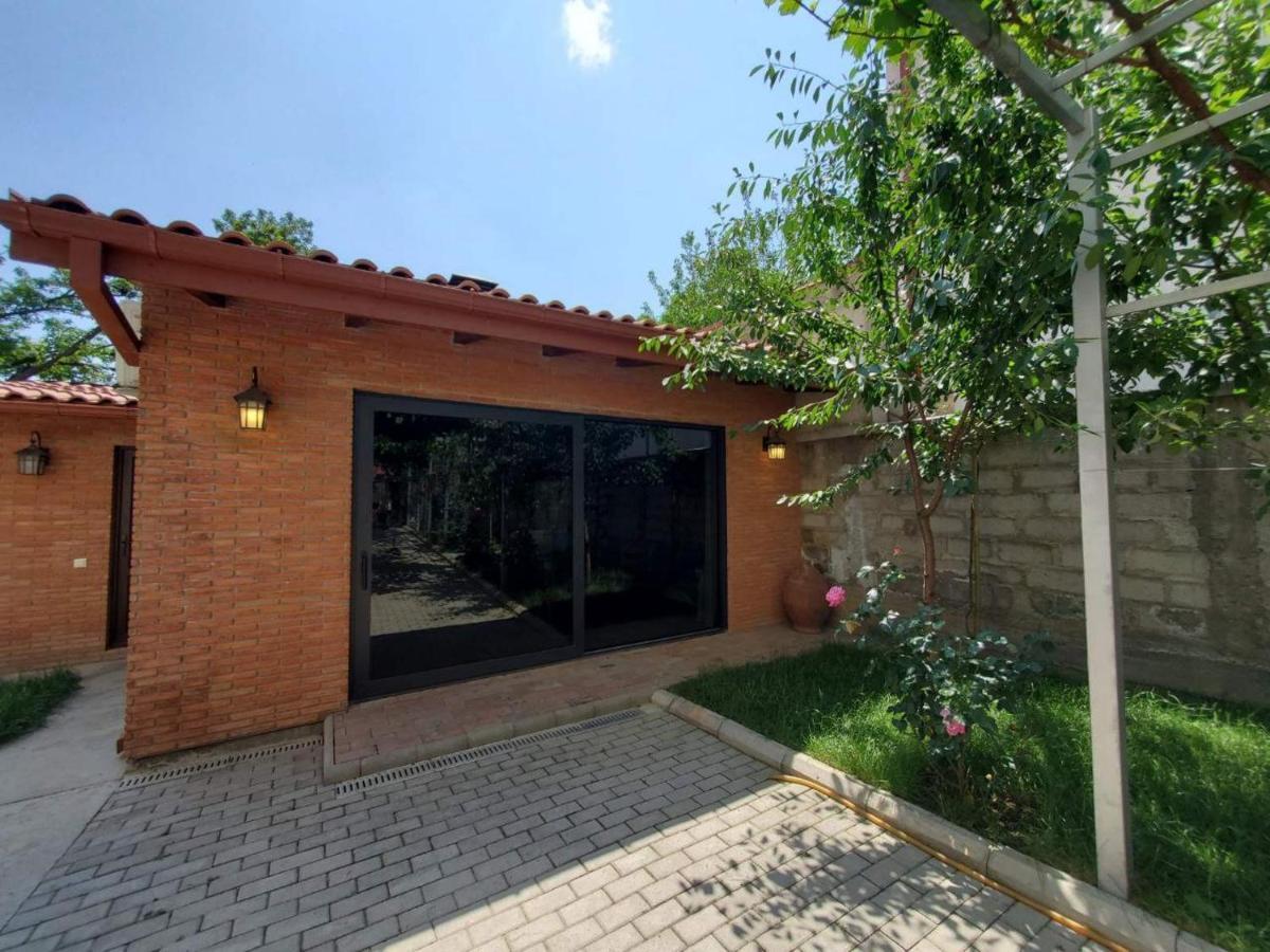 Guesthouse Anna تبليسي المظهر الخارجي الصورة